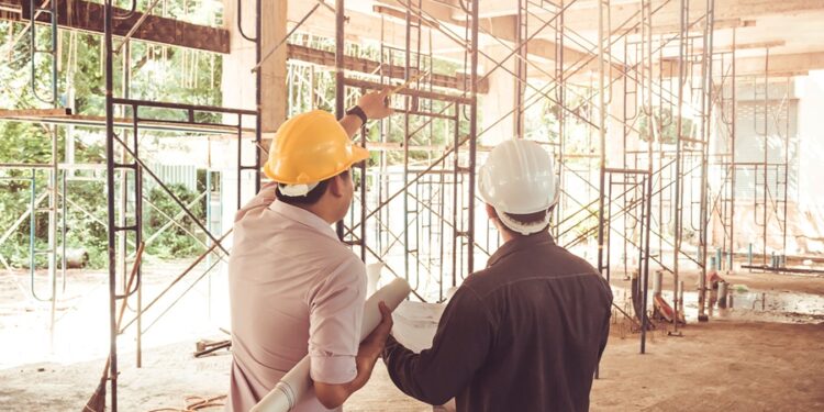 Velho parceiro do Brasil surpreende ao construir prédio de 10 andares em apenas 24 horas