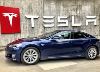 Marca que chegou ao Brasil sob olhares de desconfiança supera a Tesla em vendas