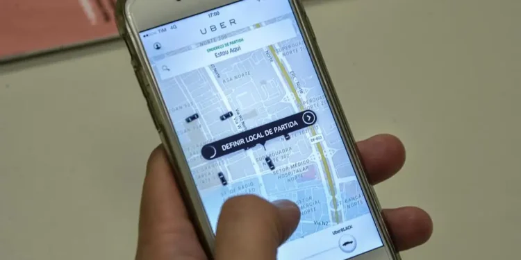 Uber e iFood pegam todos de surpresa com a decisão de unir os aplicativos