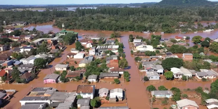 Estado devastado por eventos climáticos vai receber R$ 3,3 bilhões em obras e quase 3.000 novas unidades habitacionais