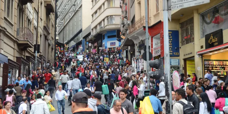 Parasita presente em 1/3 da população mundial surpreende pesquisadores por ainda estar viva