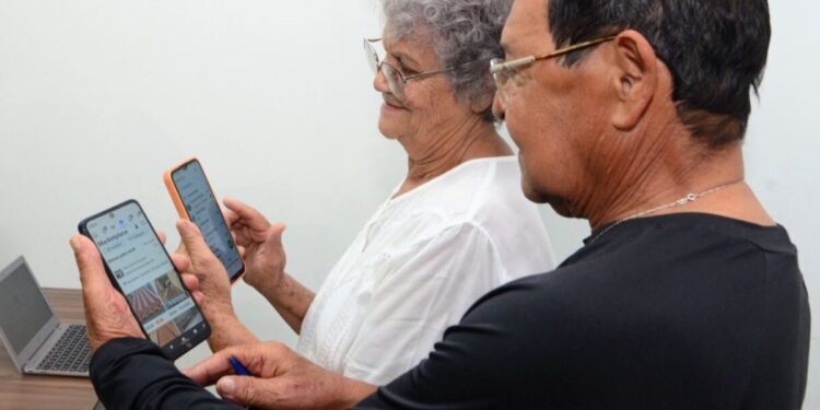 Alerta geral para brasileiros que já se tornaram avós sobre o golpe do neto desesperado