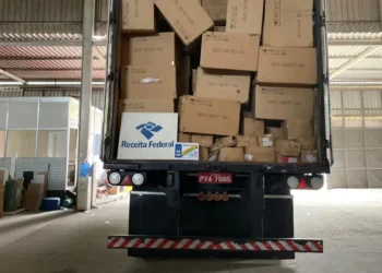 Novo golpe da encomenda falsa expõe dados pessoais e bancários das vítimas em segundos