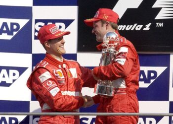 Enquanto Felipe Massa foi liberado para ver Schumacher, Rubinho foi barrado pela família