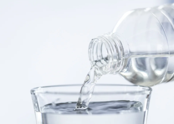 Misturar água oxigenada com vinagre: para que serve e por que é recomendado