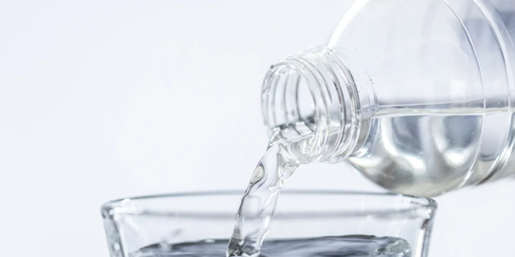 Misturar água oxigenada com vinagre: para que serve e por que é recomendado