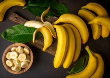 Utensílio doméstico presente em quase todas as cozinhas mantém bananas maduras por mais tempo