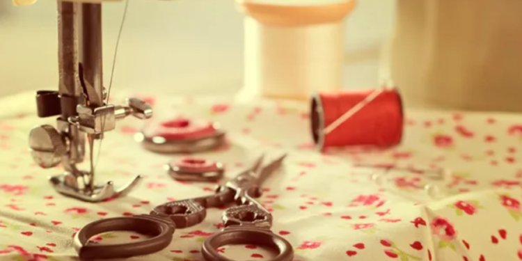 Quem tem máquina de costura antiga em casa tem um verdadeiro tesouro