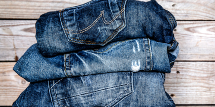 Calça que era tendência de moda em 2010 promete voltar com tudo no próximo inverno