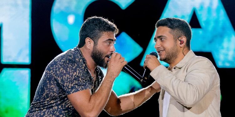 Henrique e Juliano descobriram como ganhar dinheiro longe da música e faturam mais de R$ 70 milhões