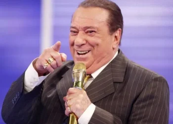 Raul Gil aparece depois de muito tempo para revelar sua nova profissão