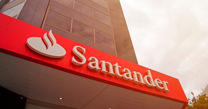 Comunicado geral aos clientes com contas no Santander