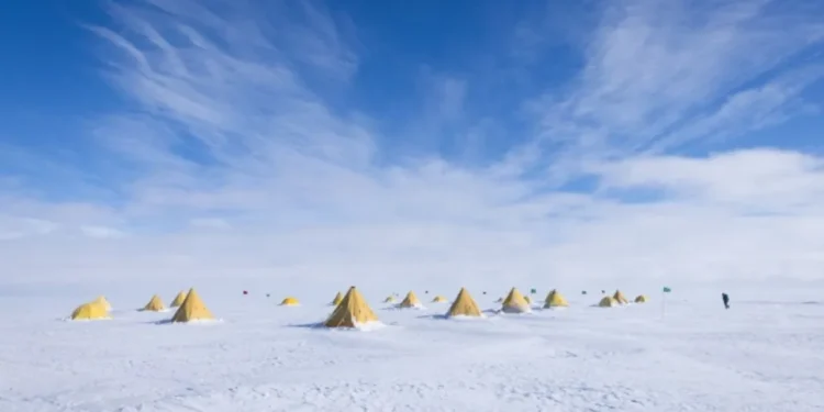 Cientistas perfuram 523 metros sob o gelo da Antártica para recuperar algo perdido há 23 milhões de anos