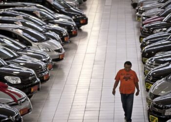 Idosos com 60 anos ou mais poderão aproveitar desconto de 30% para comprar carro novo