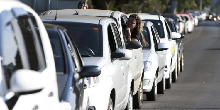 Motoristas precisam respeitar novas regras para estacionar o carro nas ruas em 2026 nesta cidade