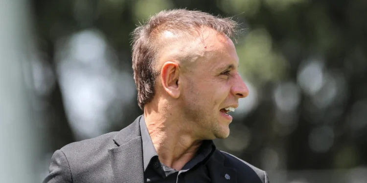 Rafinha está se destacando em sua nova profissão logo após pendurar as chuteiras