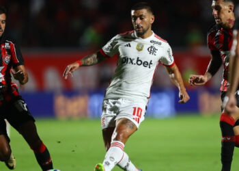 Vitória x Flamengo ao vivo com imagens: Como assistir o jogo do Brasileirão e horário