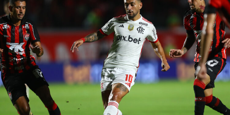 Vitória x Flamengo ao vivo com imagens: Como assistir o jogo do Brasileirão e horário