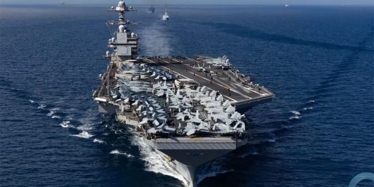 Porta-aviões americano de R$ 66,7 bilhões apresenta falhas bizarras e deixa tripulação com banheiros transbordando