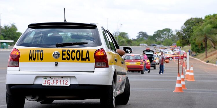 Governo determina que provas da CNH não tenham a baliza como etapa obrigatória neste estado