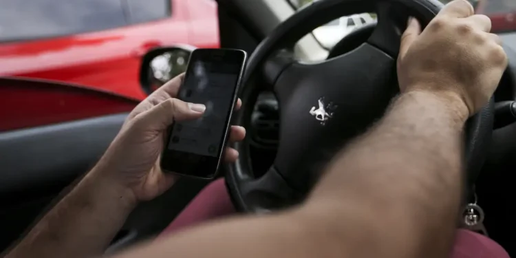 6 novas regras de trânsito foram aprovadas e multas vão ficar mais caras para motoristas deste país