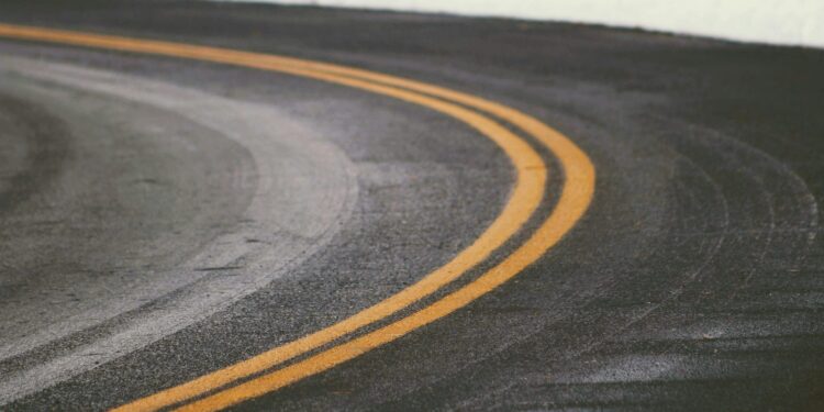 Rodovia mais alta do Brasil atinge quase 2.500 metros de altitude e desafia motoristas com curvas fechadas
