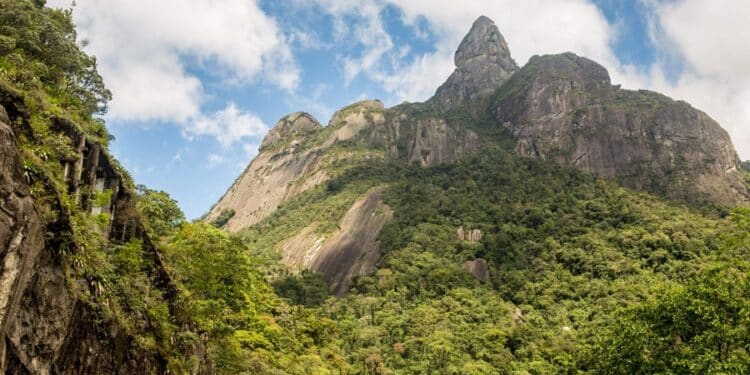 Serra mais perigosa do Brasil recebeu investimento de R$ 62 milhões para levar gaúchos ao litoral catarinense com segurança