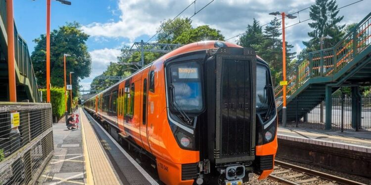 Novo trem no Sudeste vai chegar conectando 6 cidades e transportando quase 30 mil pessoas por dia