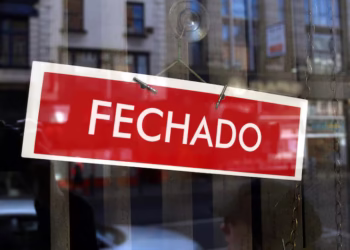 Governo determina data para comércios não abrirem mais aos domingos