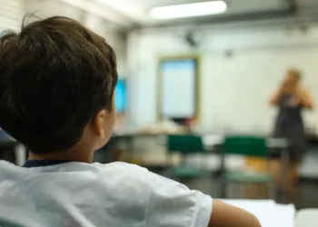 Governo determina que todas as escolas adicionem nova disciplina obrigatória durante o ano letivo da Colômbia