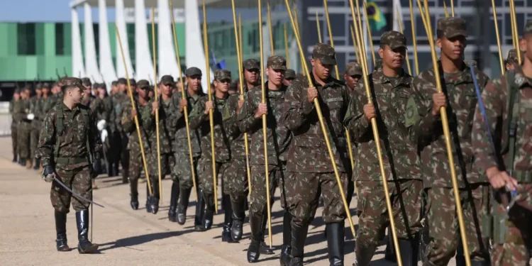 Existe altura mínima para servir ao Exército Brasileiro?