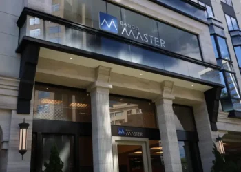 Enquanto Banco Master oferecia 120% do CDI, outra instituição tem opção de investimento que rende 140%