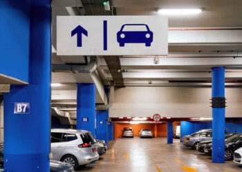 CONTRAN determina que cometer este erro ao estacionar gera multa e 7 pontos na CNH