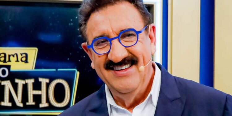 Filho do apresentador Ratinho não precisa da herança do pai e ganha R$ 33,7 mil por mês