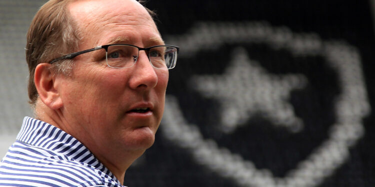 Botafogo está perto de contratar Anthony e pagar de forma parcelada