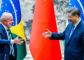 Brasil e China fecham novo acordo de R$ 200 milhões para erguer fábrica e gerar 500 empregos