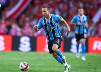 Grêmio vai dar várias camisas novas aos torcedores: Saiba como participar