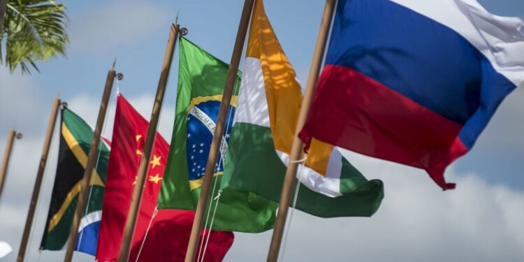 Suspensão anunciada por China e Rússia gera sério problema para o Brasil