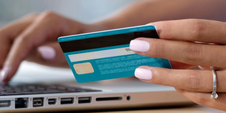 Como conseguir um cartão de crédito com limite alto no Brasil