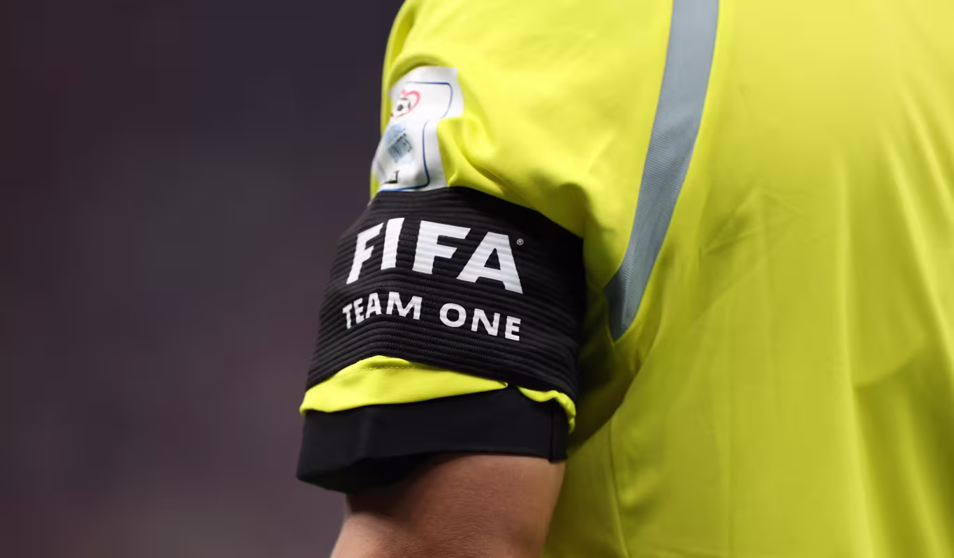 FIFA fará mudanças surpreendentes nas regras de arbitragem para a Copa do Mundo
