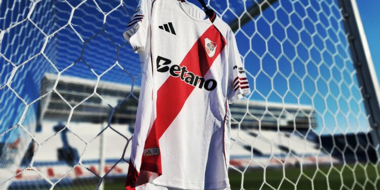 Técnico que não deixou saudade no Galo vai treinar o River Plate