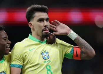 Saiu a lista completa do Brasil no álbum da Copa do Mundo com Paquetá e polêmicas