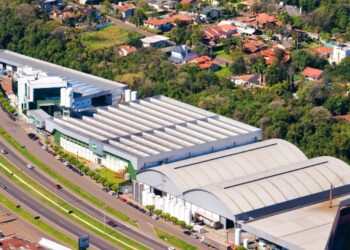 Fabricante de bebidas bate recorde e investe R$ 100 milhões em fábrica para produzir 1 bilhão de litros por ano