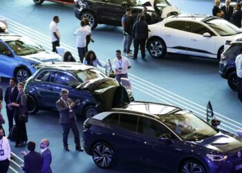 Quem usa carro para trabalhar tem direito de comprar um novo com até 30% de desconto