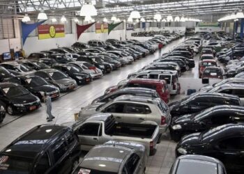 Quem usa carro para trabalhar tem direito de comprar um novo com até 30% de desconto