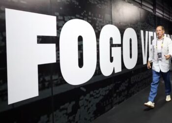 Botafogo quase abriu mão de R$ 122 milhões para negociar seus dois principais jogadores