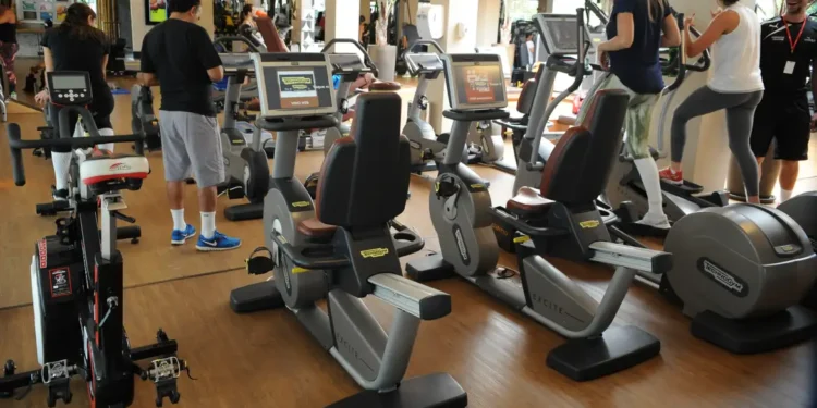 Maior rede de academias fora dos Estados Unidos pretende abrir 350 unidades no Brasil em 2026