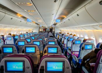 Poltronas da classe econômica vão se transformar em sofás para garantir maior conforto nos voos