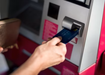 Banco brasileiro pode registrar prejuízo superior a R$ 500 milhões após esquema de fraudes ser desvendado