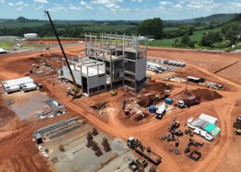 Nova fábrica de R$ 800 milhões vai beneficiar o Brasil gerando 2.000 empregos em 2026